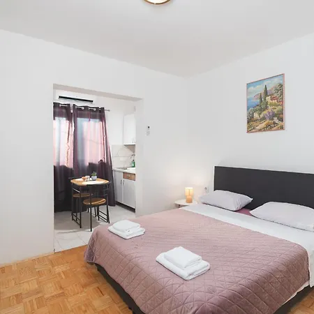 Apartment Lucija