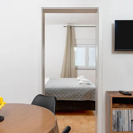 Apartment Lucija *