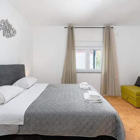 Apartment Lucija