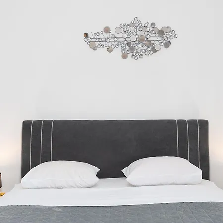Apartment Lucija *