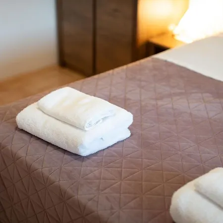 Lucija Apartmán Starigrad Paklenica