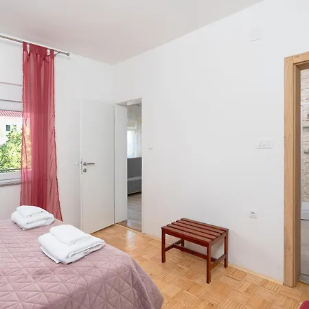 Apartment Lucija