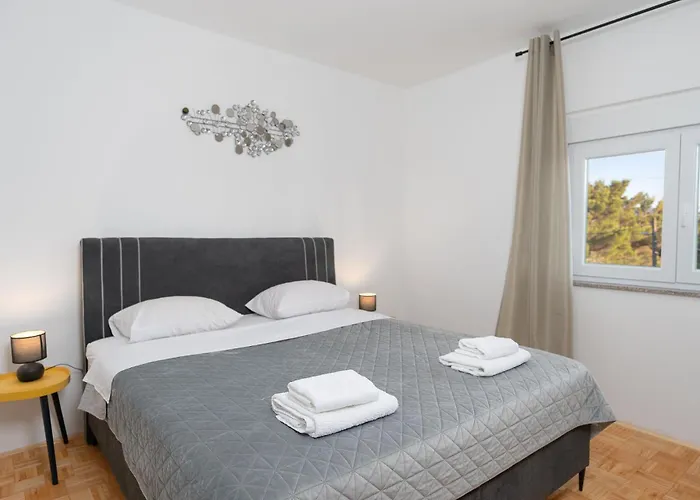 Lucija Apartment *
