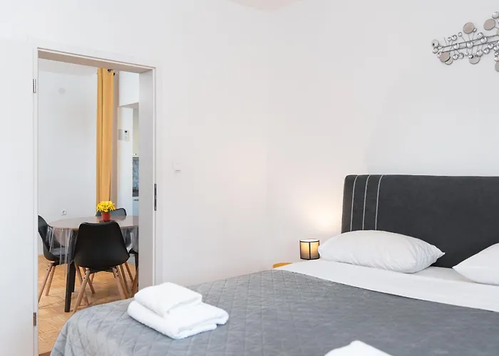 Apartment Lucija Starigrad Paklenica