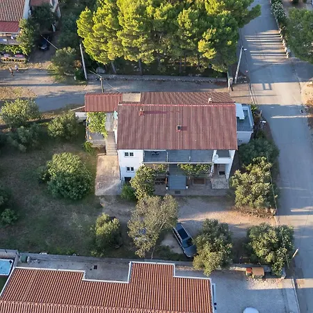 Lucija Apartment *